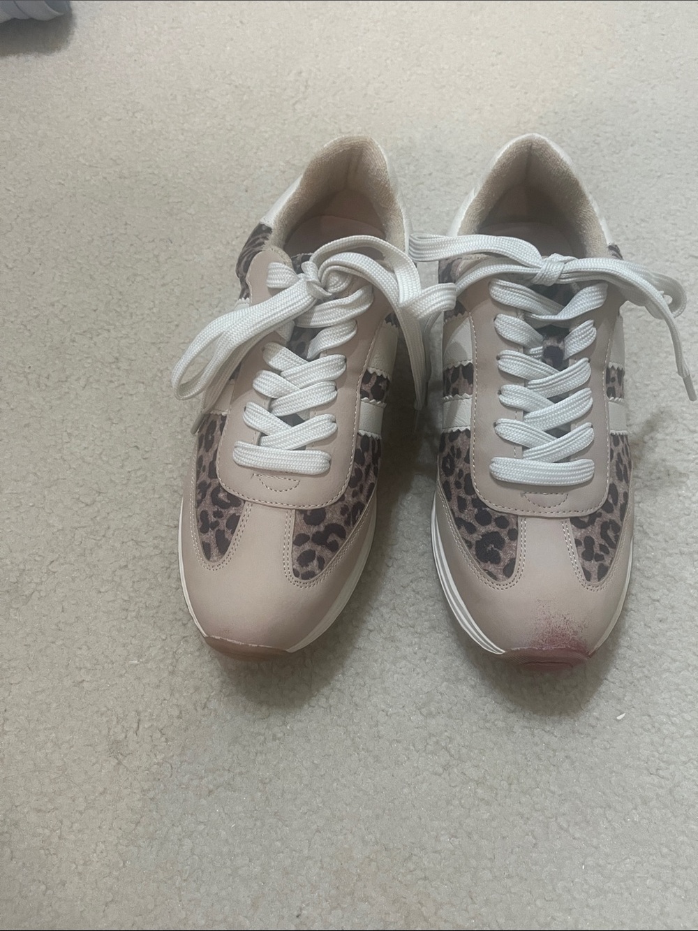 Dolce Vita sneakers size 7